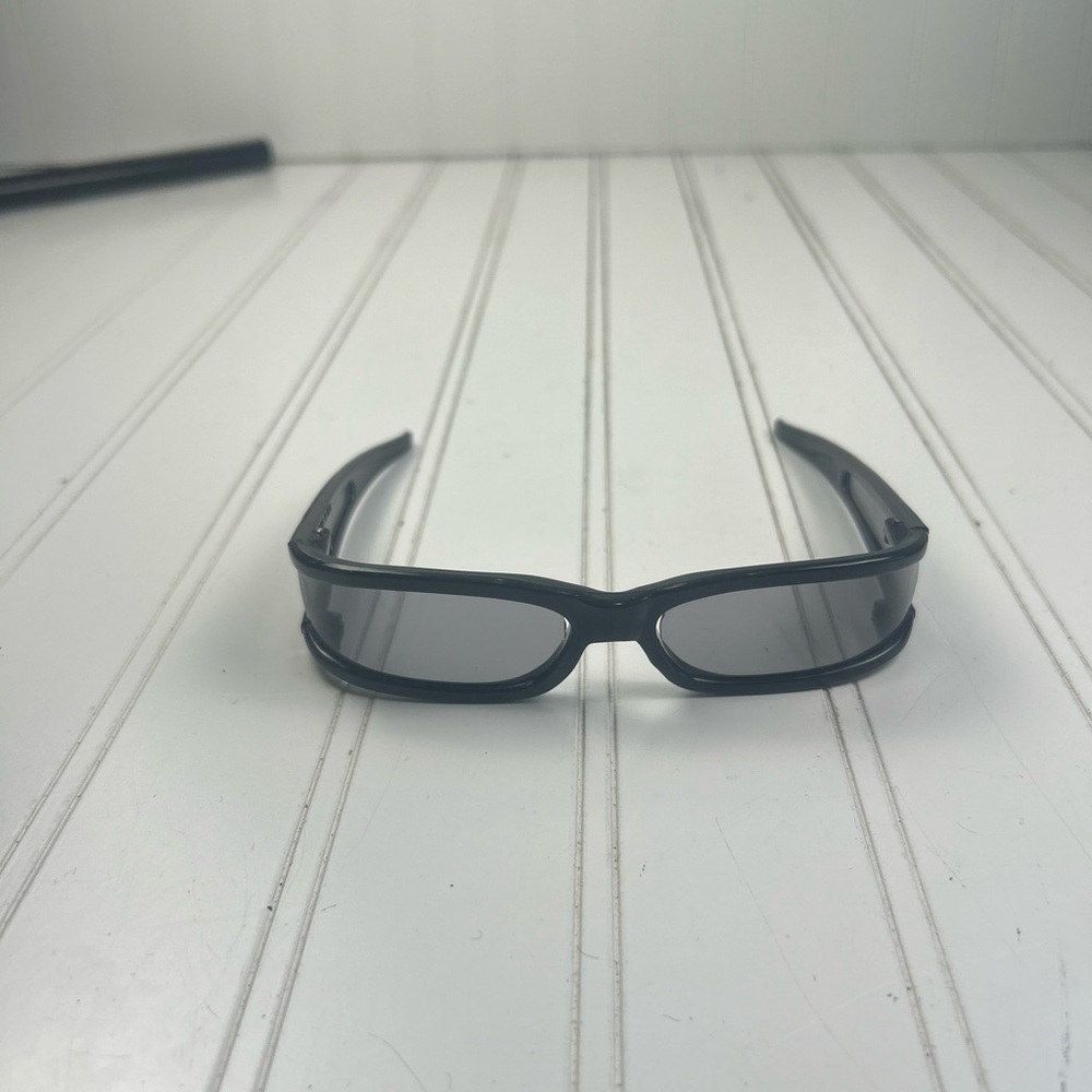 Black Rectangular Slim Frame Sunglasses Unisex Y2… - image 2